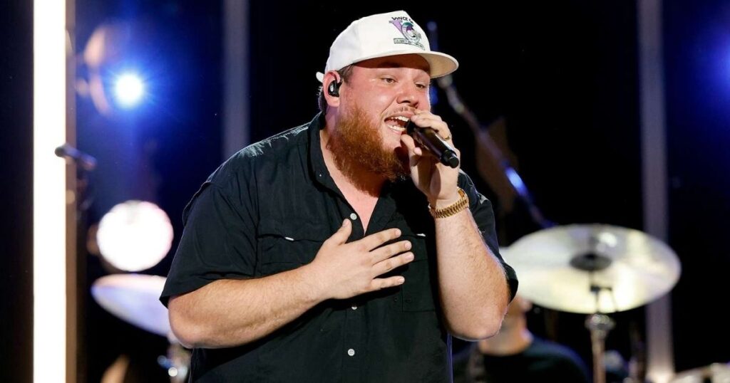 Luke Combs Age, Height, Weight and Physical appearance