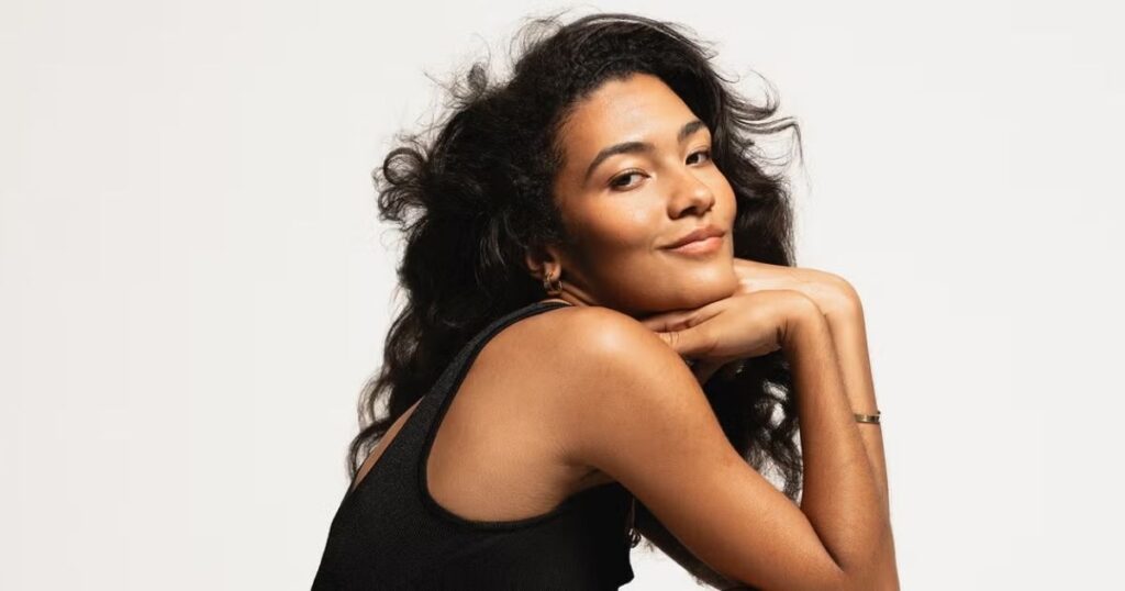 Olivia Dean Age, Height, Weight and Physical appearance