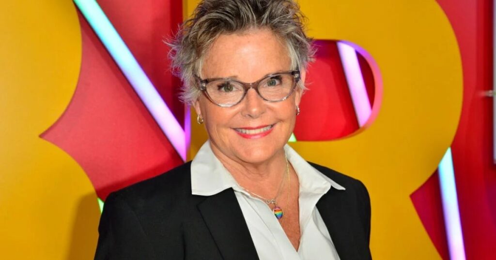 Who Is Amanda Bearse?